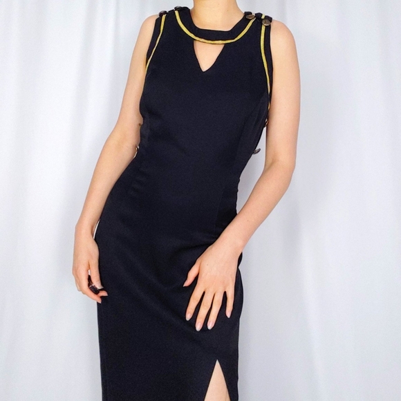 SOLD 90’s backless formal maxi dress - Picture 4 of 5